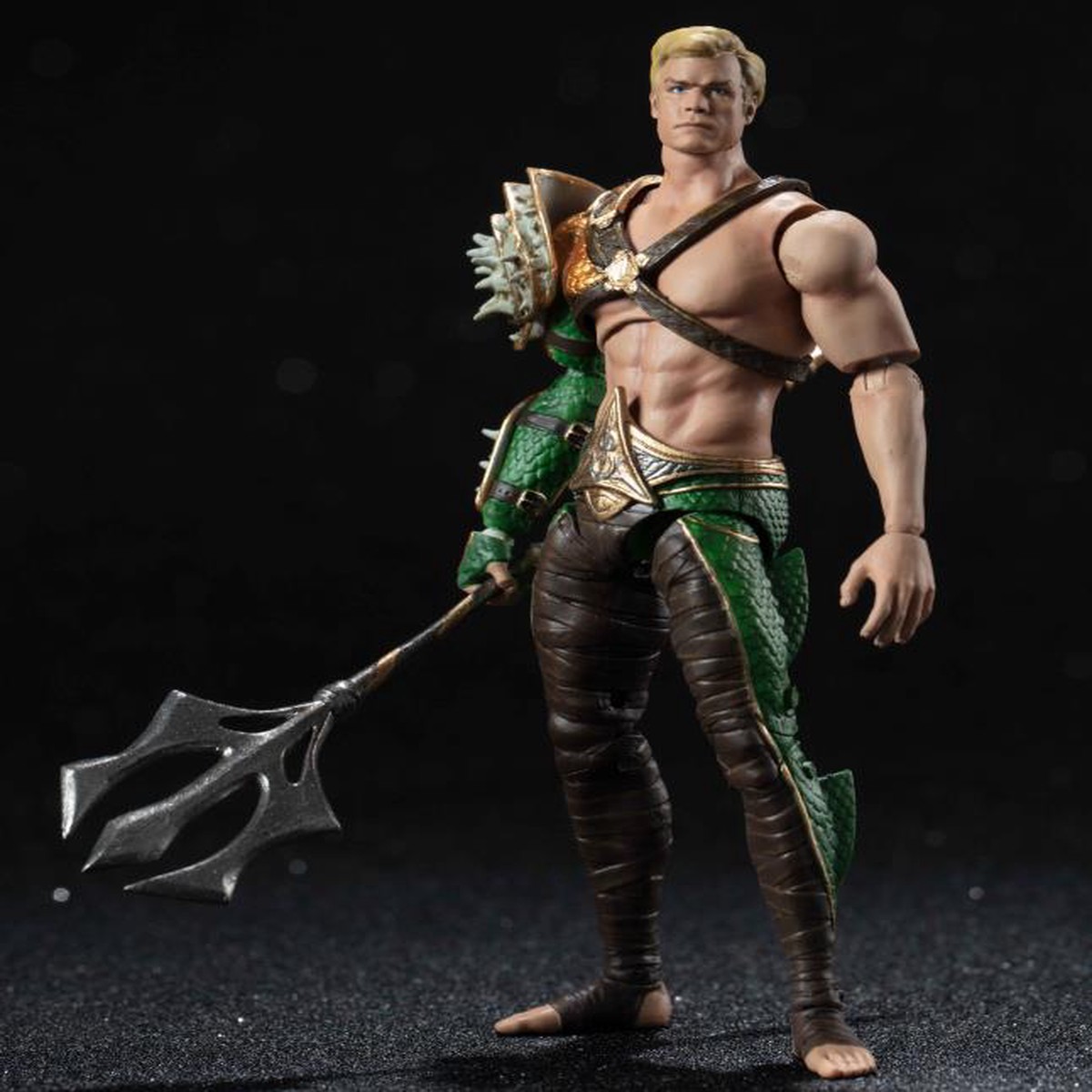 Hiya Toys 1/18 Injustice 2 Aquaman Action Figure