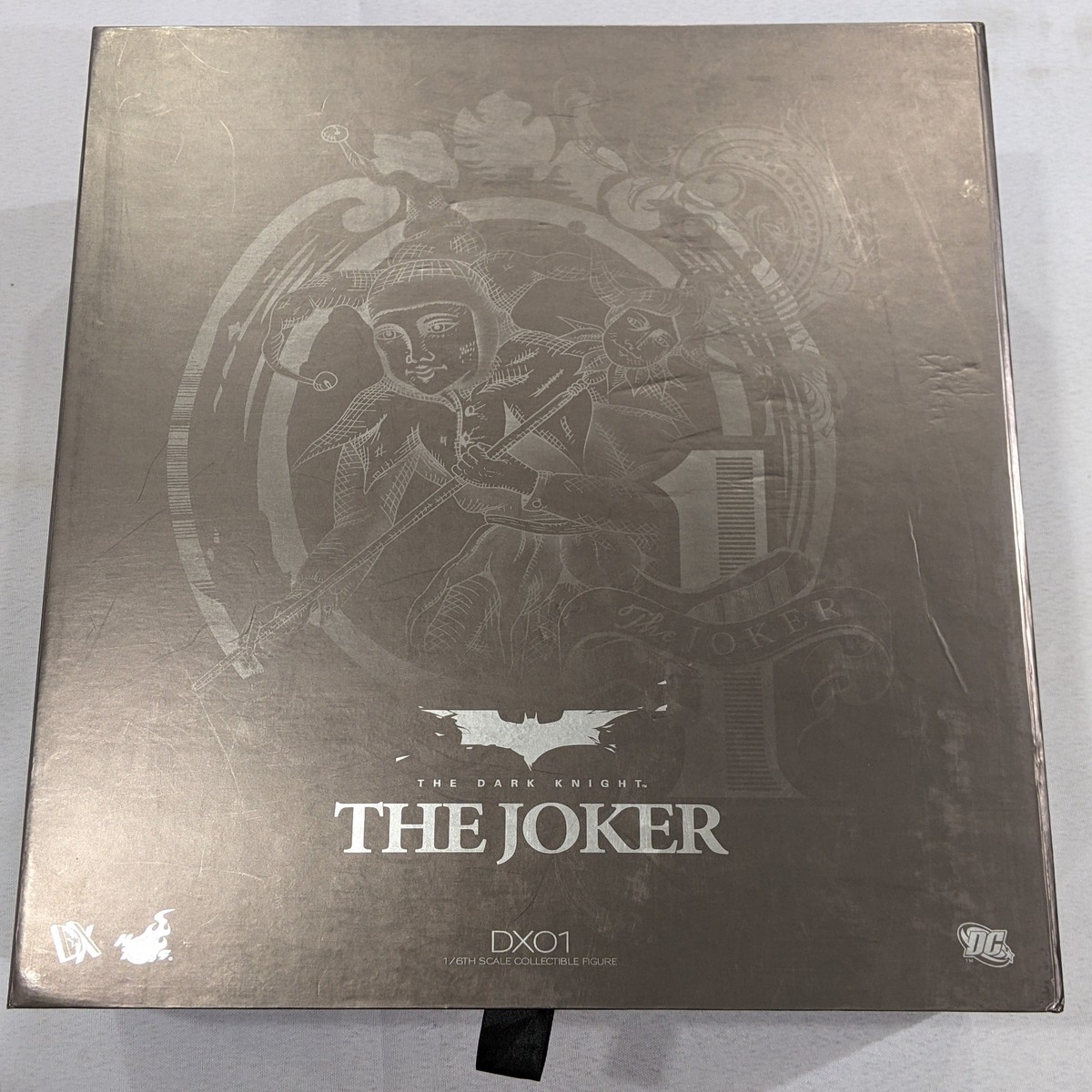 Hot Toys 1/6 The Dark Knight The Joker Movie Masterpiece Sixth Scale Figure DX01 *Open Box*